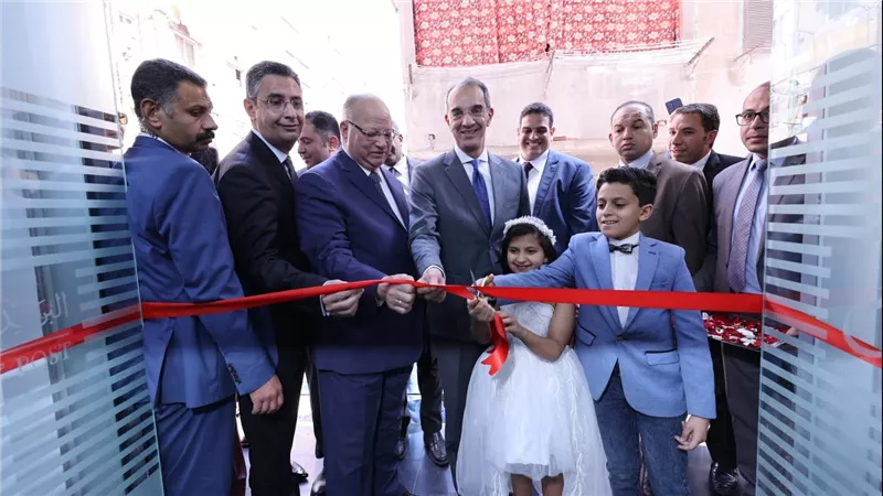 وزيرالاتصالات: 1000 ماكينة صراف آلى جديدة فى مكاتب البريد على مستوى الجمهورية