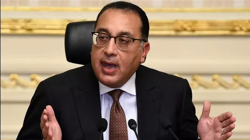 «الوزراء»يوافق علي تخصيص قطعتين أرض بالساحل الشمالي لإقامة مطار( رأس الحكمة الدولي)