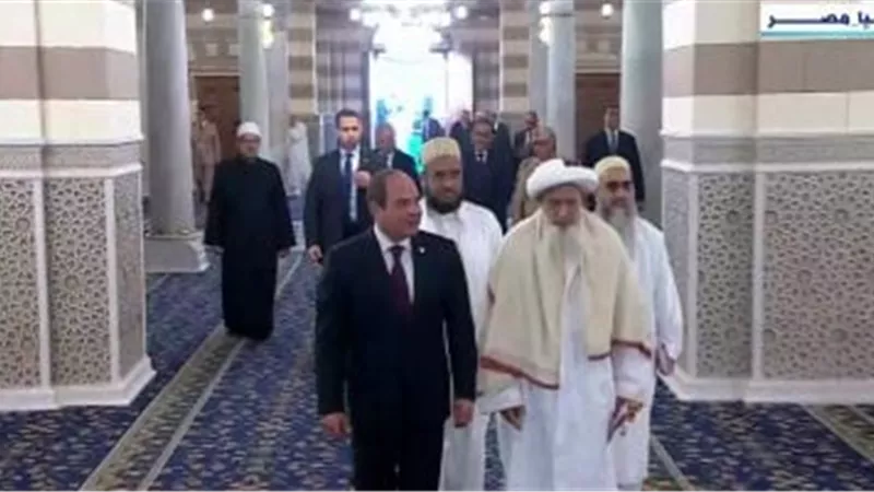 الرئيس السيسي يفتتح مسجد السيدة زينب بعد انتهاء تطويره