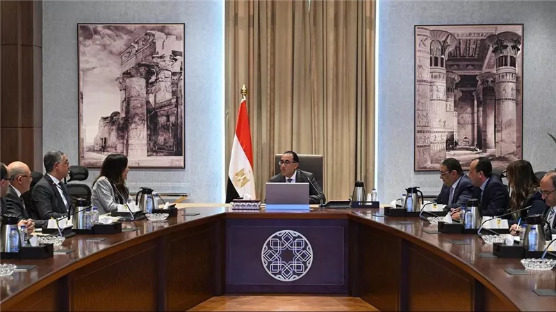 مدبولي : هناك اهتمام بالغ من الدولة المصرية بتهيئة الظروف لجذب الاستثمارات