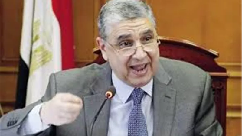 وزير الكهرباء يفتتح اليوم آخر محطة رياح بخليج السويس بقدرة 252 ميجاوات