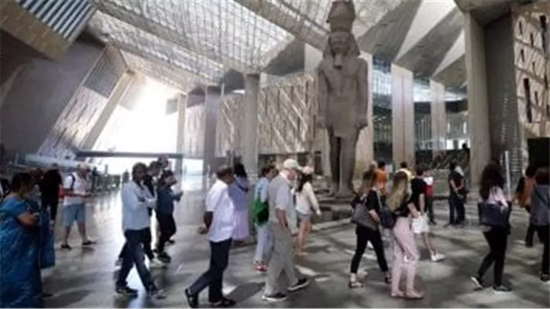 غلق المتحف المصري  الكبير ووقف الزيارات