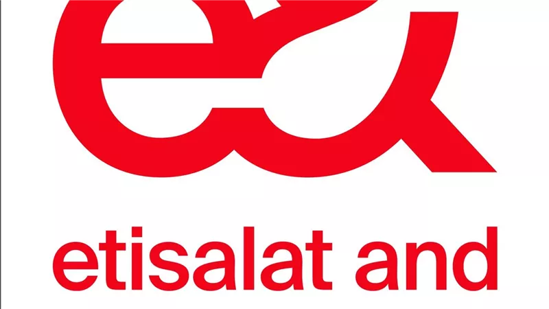 اتصالات من e& تعلن تغيير علامتها التجارية إلى 