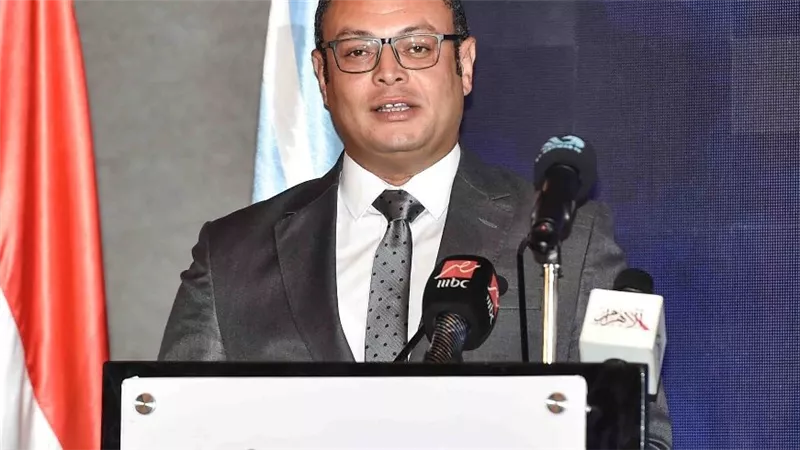 وزير الإسكان يستعرض الخطط التسويقية وحملات الترويج للوحدات السكنية بالمدن الجديدة