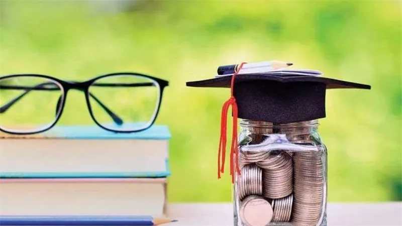 البنوك تتوسع في تقديم التمويل التعليمي تزامنا مع اقتراب العام الدراسي الجديد
