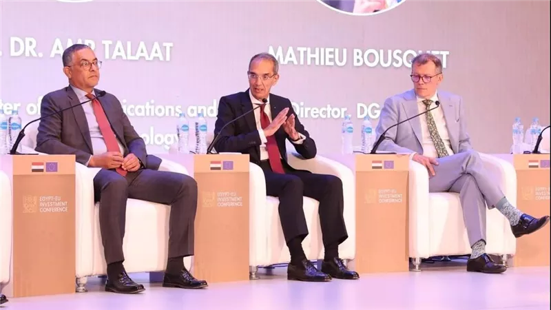 وزير الاتصالات: 400 شركة عالمية تقدم خدمات التعهيد من مصر إلى مختلف دول العالم 