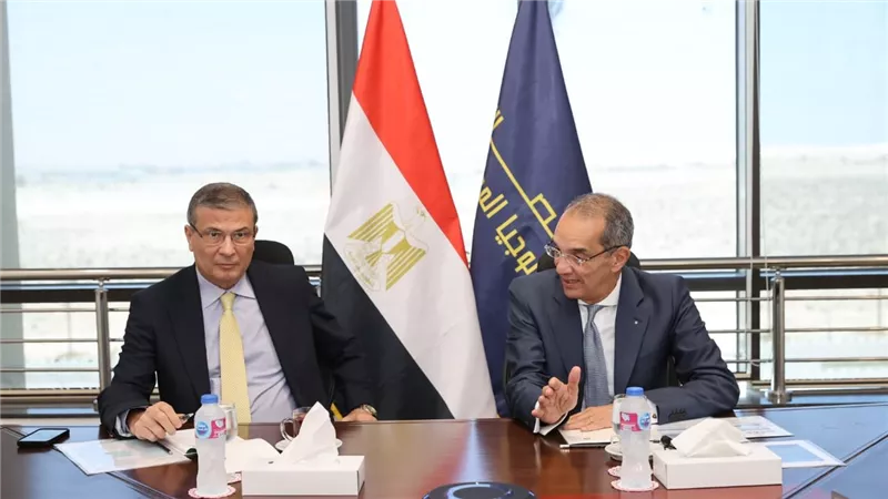 طلعت وفاروق يتابعان تنفيذ مشروعات التطوير التكنولوجى والتحول الرقمى بوزارة الزراعة