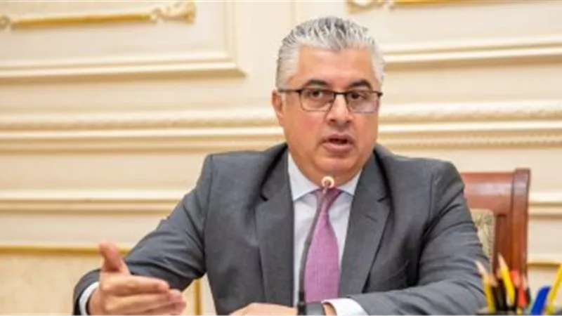 تجديد تعيين وليد جمال الدين رئيسًا للهيئة العامة للمنطقة الاقتصادية لقناة السويس