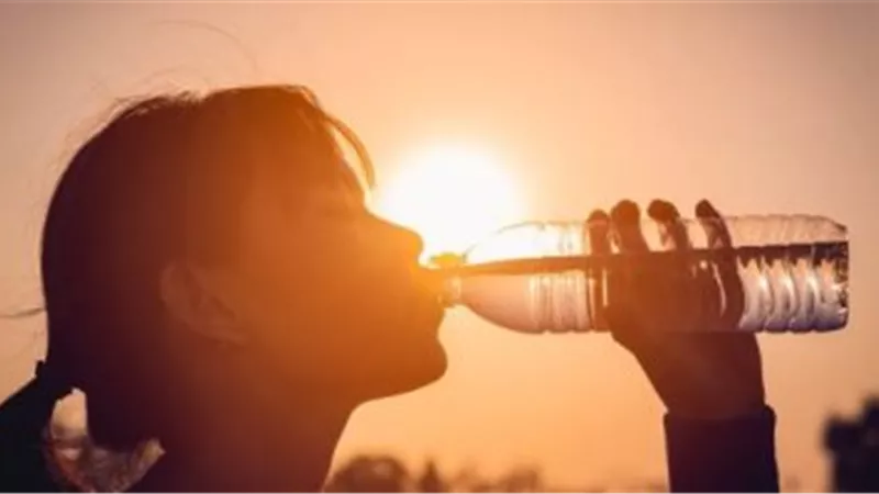 أجواء حارة ورطوبة مرتفعة.. الأرصاد الجوية تكشف تفاصيل حالة الطقس حتى الأحد