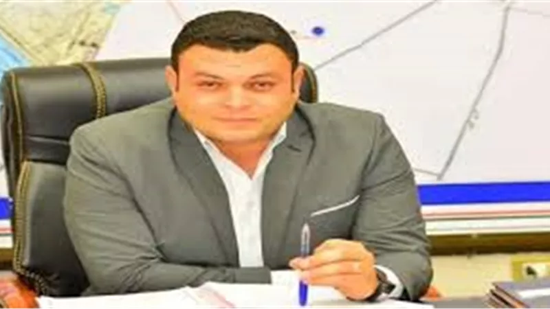 وزير الإسكان يتابع موقف تنفيذ وحدات 