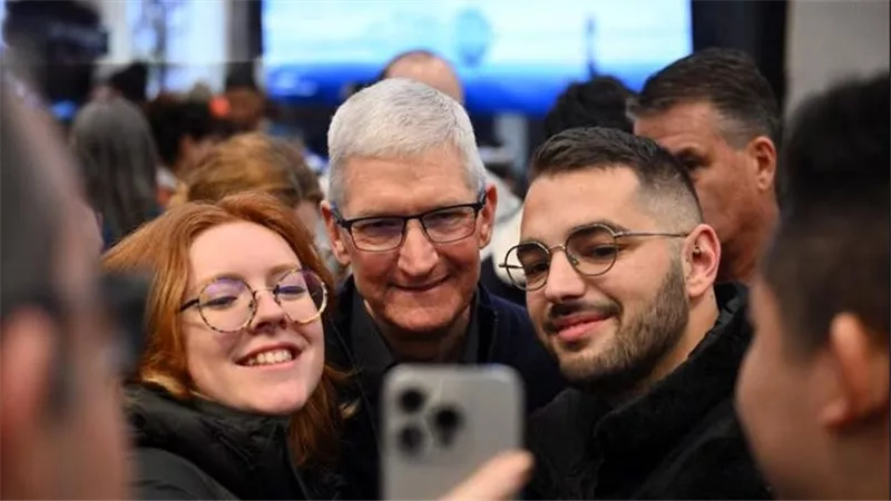 شركة أبل تطلق هاتف iPhone 16 Pro الجديد الشهر المقبل