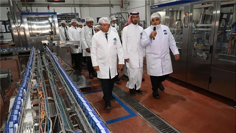 «الوزير» يفتتح خطي إنتاج جديدين للأجبان بمصنع «بيتي» التابع لمجموعة «المراعي» 