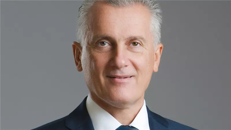 باولو فيفونا رئيساً تنفيذياً لبنك الإسكندرية وأنطونيو برجاليو نائب الرئيس التنفيذي