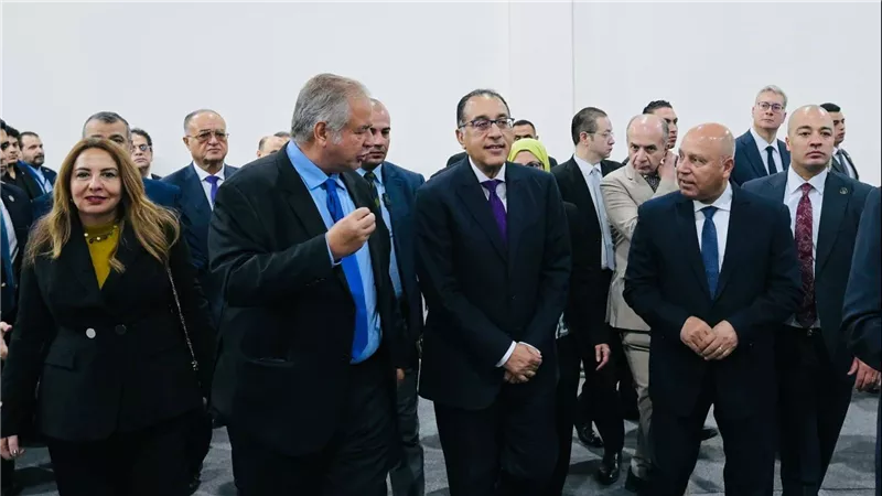 رئيس الوزراء يفتتح مؤتمر ومعرض 