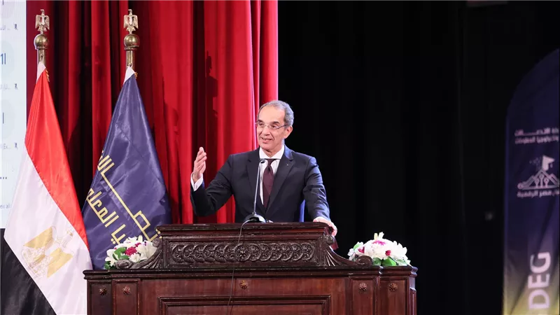 وزير الاتصالات يشهد حفل تخريج مبادرة 