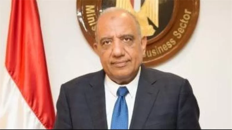 وزير الكهرباء يفتتح محطة أبيدوس الشمسية بقدرة 560 ميجاوات بأسوان.. اليوم