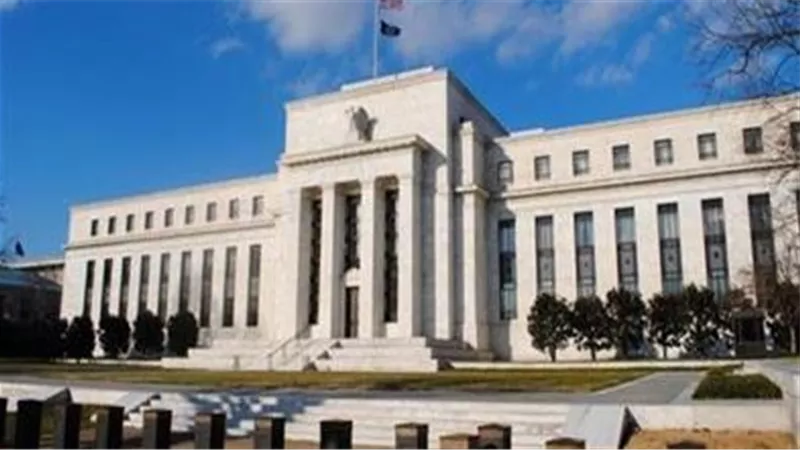 الفيدرالي الأمريكي يخفض سعر الفائدة بمقدار 0.25%