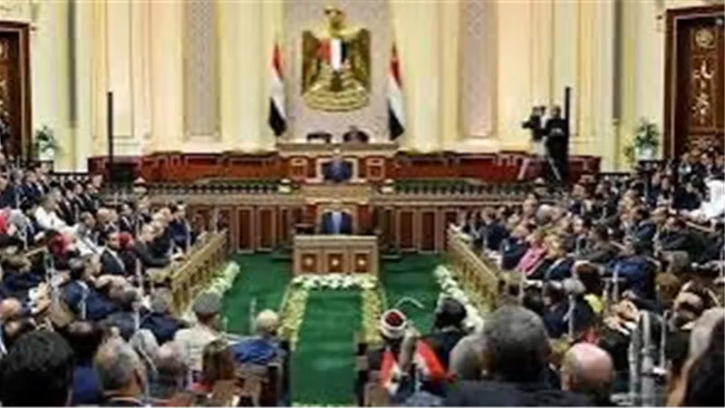 طلب إحاطة يطالب الحكومة بتشجيع الطلاب على الالتحاق بالكليات العلمية