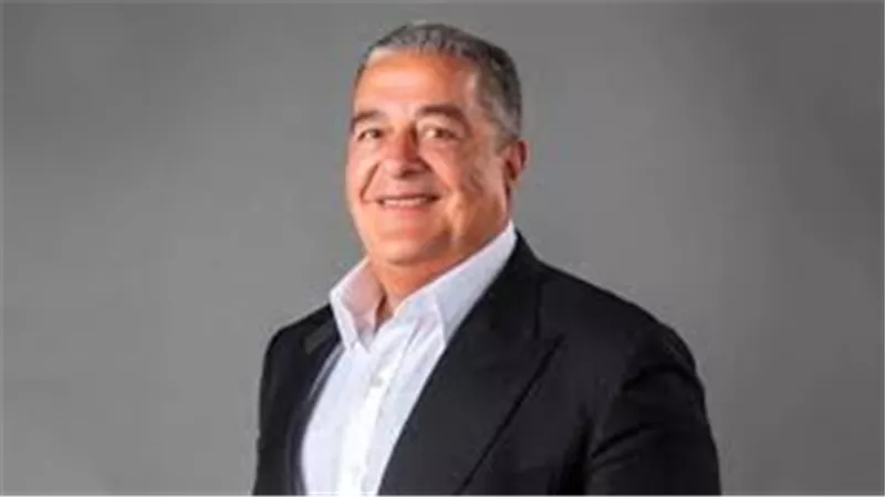 ياسين منصور يطالب بزيادة الحوافز للمصريين بالخارج لزيادة الحصيلة الدولارية