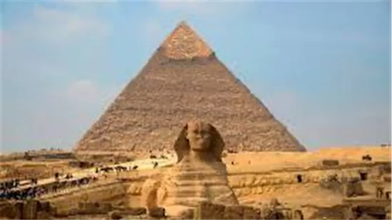 مصر تحقق  14 مليار دولار من عائدات السياحة خلال 11 شهرا