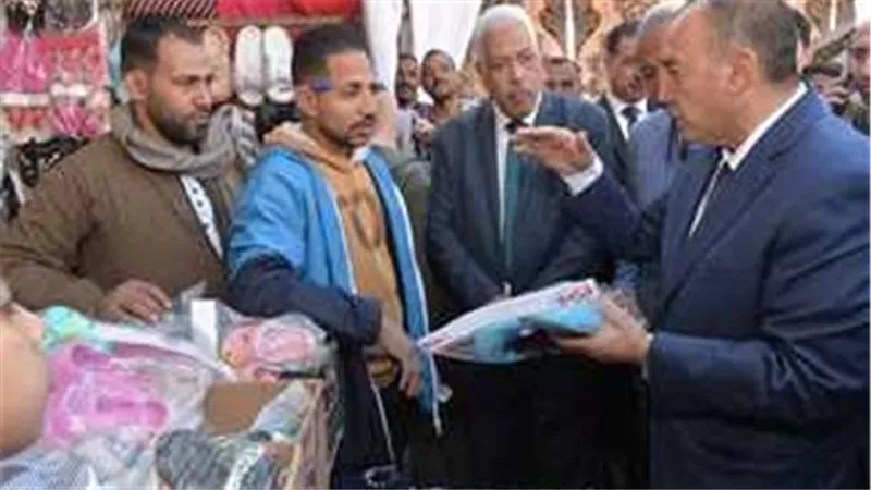 محافظ أسيوط يفتتح سوق اليوم الواحد بمدينة أبوتيج