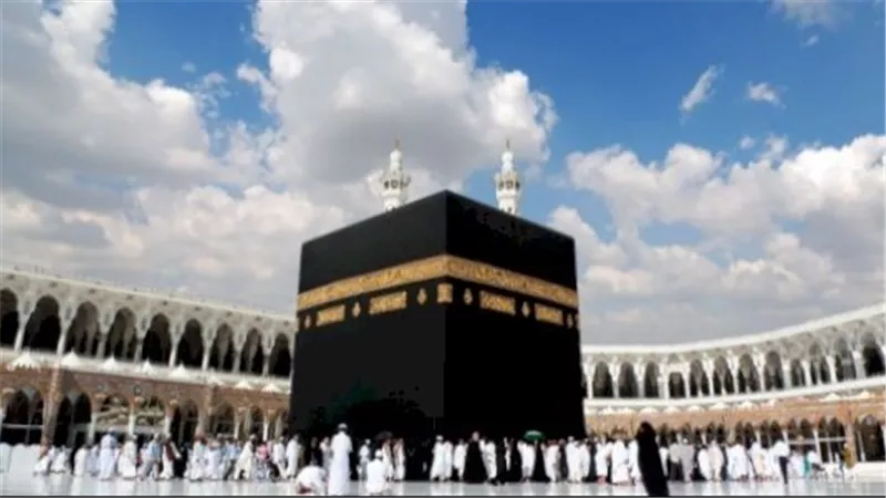 أمطار غزيرة على مكة المكرمة.. وتوقعات بهطول أمطار رعدية الفترة المقبلة 