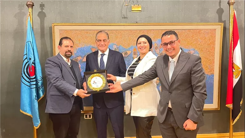 نقابة الصحفيين تُكرم الإعلامي أسامة كمال بعد اختياره عضوًا بالهيئة الوطنية للإعلام