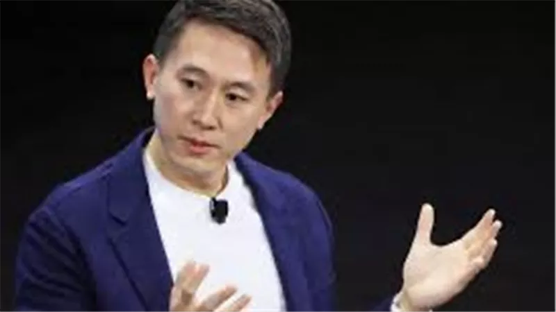 من متدرب إلى منافس: رحلة الرئيس التنفيذي لـ TikTok 