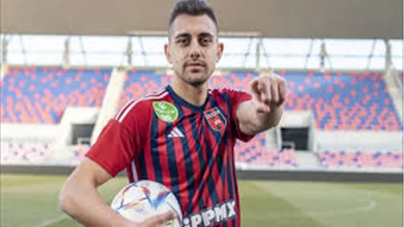 تفاصيل مفاوضات النادي الأهلي مع جراديشار.. اتفاق اللاعب تم والتفاوض مع ناديه