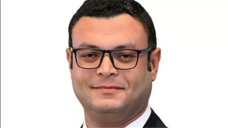 وزير الإسكان يتابع مشروعات البنية التحتية والخدمات بمدينة السادات