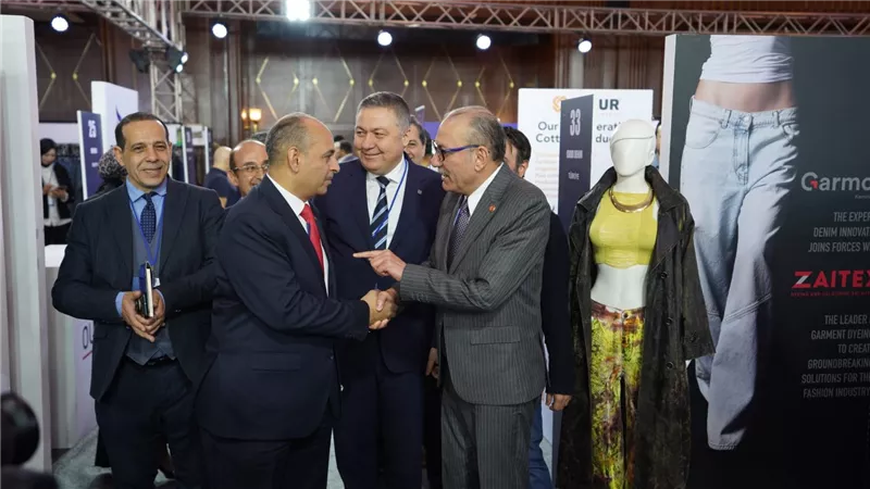 الهيئة العامة للاستثمار والمناطق الحرة تستعرض حوافز ومميزات الاستثمار في قطاع المنسوجات