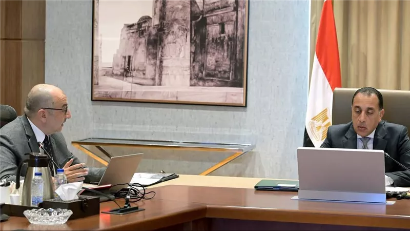 مدبولي يشدد على تطوير شركات القطاع العام لتحقيق تنمية اقتصادية شاملة