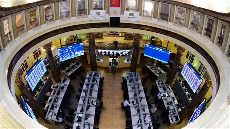ارتفاع القيم السوقية لأكبر 10 شركات مقيدة في البورصة ..والتجاري الدولي في المقدمة