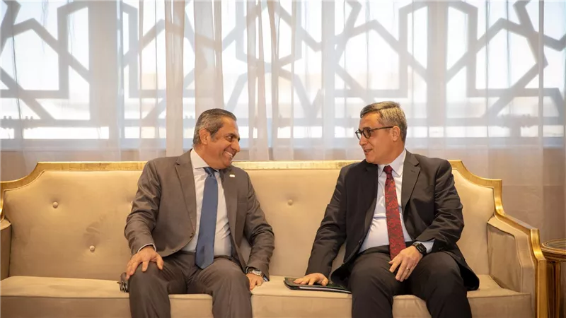 «العاصمة الإدارية» توقع عقد بيع أراضٍ مع السفارة الجزائرية لبناء مقرها الجديد