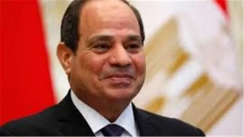 الرئيس السيسي يؤدي صلاة الفجر بمسجد السيدة نفيسة 