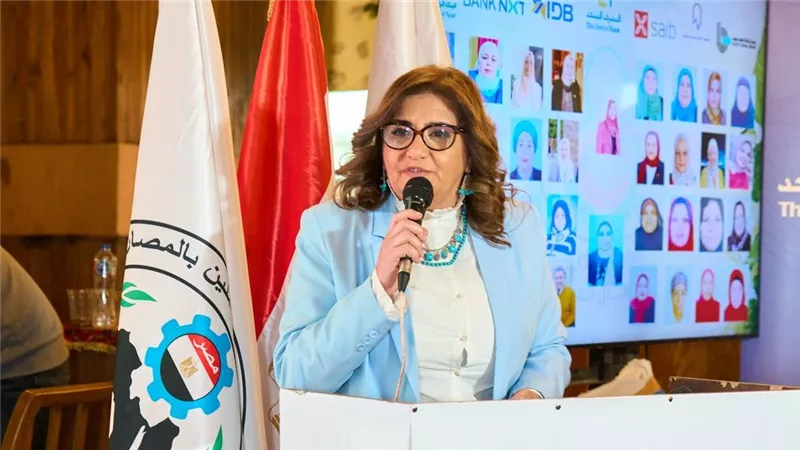 بنك قناة السويس يكرّم الأمهات المثاليات في القطاع المصرفي 