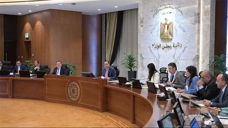مدبولي: استمرار الإصلاحات الاقتصادية وخطة متكاملة لزيادة دور القطاع الخاص وخفض الدين