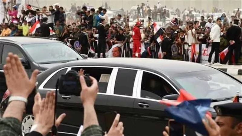 الرئيس السيسي وماكرون في معبر رفح..تحية للمصريين ودعم للقضية الفلسطينية