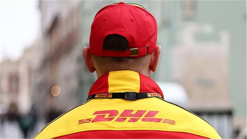 DHL تعلق مؤقتًا شحن الطرود إلى الولايات المتحدة 
