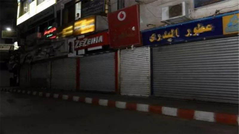 بدءًا من الجمعة.. تطبيق المواعيد الصيفية لفتح وغلق المحال: من 7 صباحًا حتى 11 مساءً والمطاعم حتى 1 صباحًا