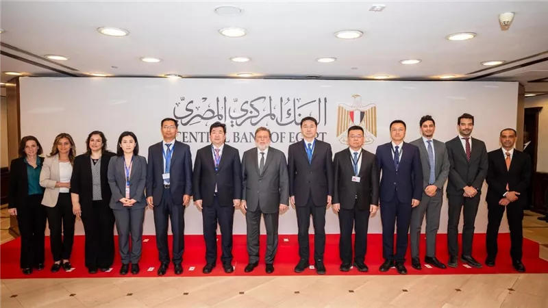محافظ البنك المركزي المصري يستقبل وفدًا صينيا لبحث أوجه التعاون المشترك