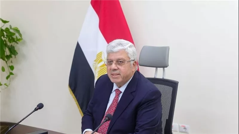 وزير التعليم العالي يوجه رؤساء الجامعات بالتنسيق مع المحافظين بشأن تعطيل الدراسة 
