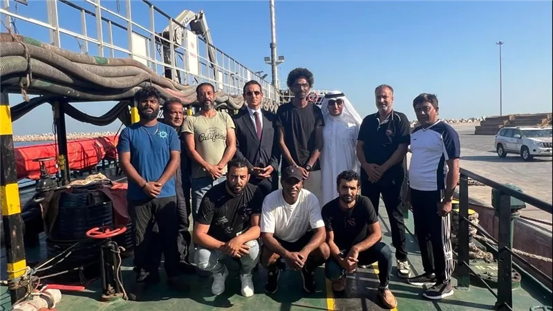 “الخارجية والهجرة” تواصل متابعة حالة البحارة المصريين على متن السفينة “Petro 1” بالإمارات