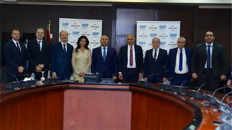 شركة CMA CGM الفرنسية تستحوذ على 35% من مشروع ميناء 