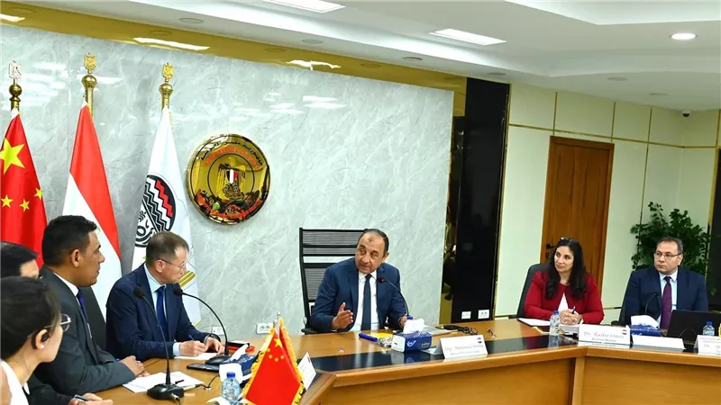 وزير قطاع الأعمال يستقبل وفدًا صينيًا يضم 37 مستثمرًا