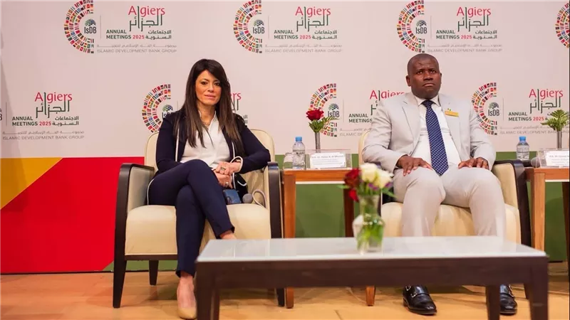 وزيرة التخطيط المصرية تستعرض رؤية مصر لتجاوز “فخ الدخل المتوسط”