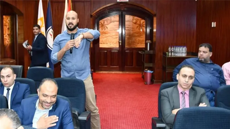 ورش عمل لدعم التحول الطاقي في قطاع البترول بالصحراء الغربية والإسكندرية