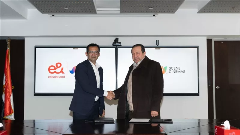 إي آند مصر توقع شراكة حصرية مع Scene Cinemas لتقديم تجارب ترفيهية استثنائية لعملائها