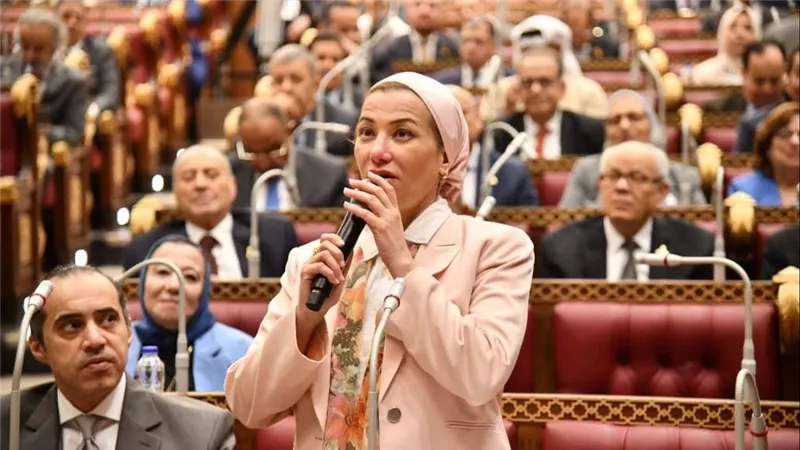 وزيرة البيئة: الإجراءات الاستباقية حدّت من آثار الطقس السيئ في الإسكندرية