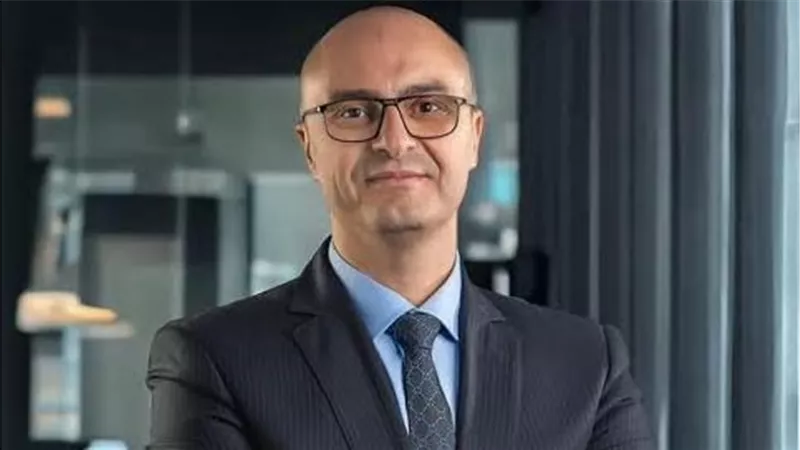 محمد شمروخ.. مهندس عبور مصر إلى عصر الجيل الخامس
